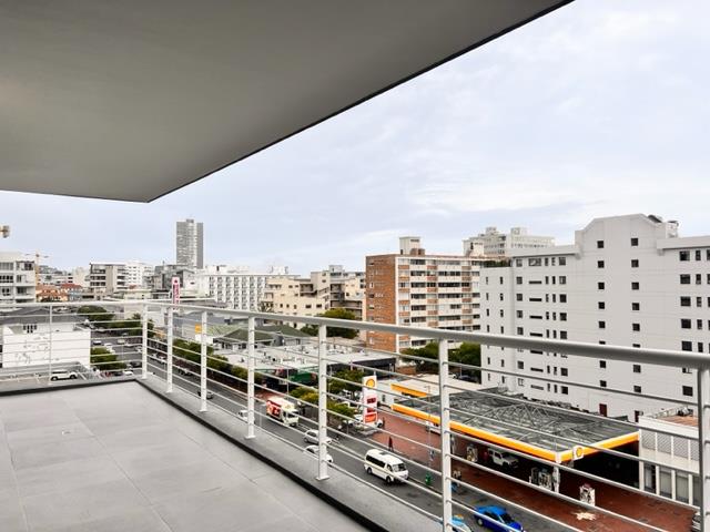 To Let 2 Bedroom Property for Rent in Sea Point Western Cape